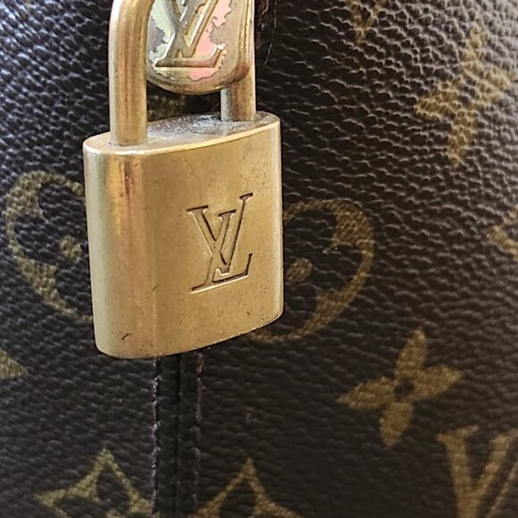 Louis Vuitton Monogram Ellipse MM - Picture 9 of 15